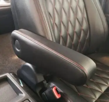 Чехол на подлокотник переднего сиденья под заказ 2 шт./компл. защитный кожаный