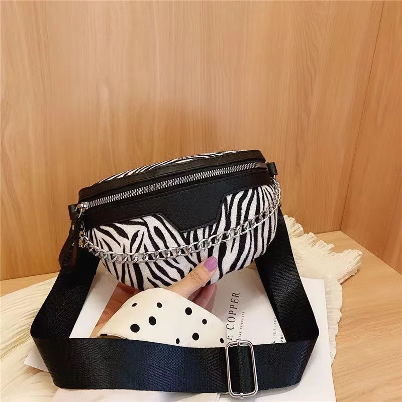 

Waist Bag for Women New Trend Winter Handbag Luxury Shoulder Bags Brand Designer Belt Banana Purses Fanny Pack Crossbody Wallet