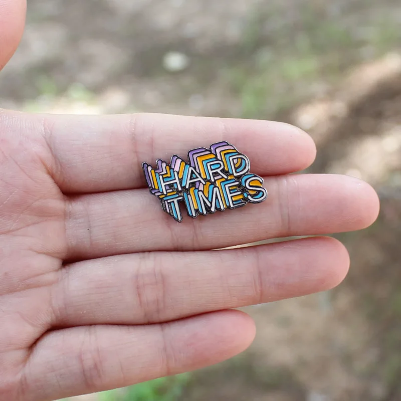 Многослойная Цветная брошь с надписью shadow HARD TIMES|Броши| |