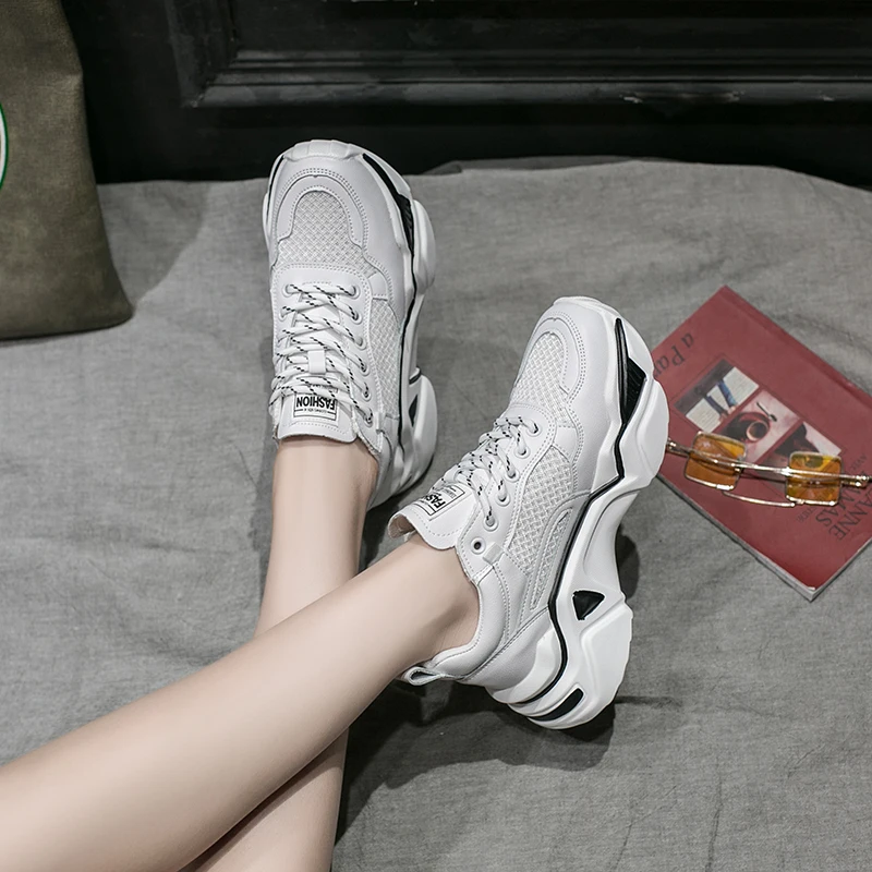 HQFZO высокая Qualiy tWomen удобные кроссовки на платформе не сужающийся книзу Tenis дышащая сетчатая Женская Белая обувь инструкторов Femme