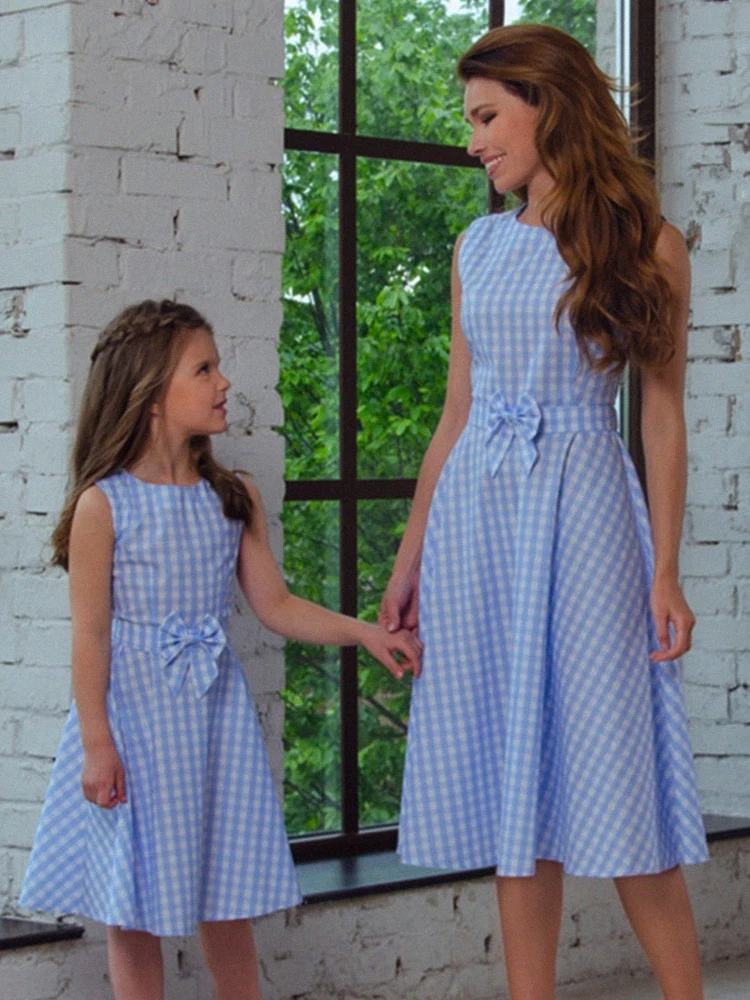 Женская одежда для девочек клетчатые платья без рукавов с принтом мамы и дочки