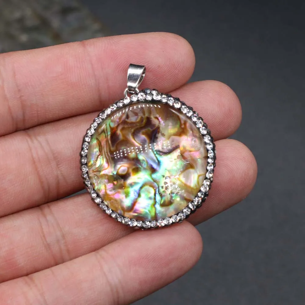 

New Style Natural Conch-Shell Pendant Round Drill Exquisite Charms For Jewelry Making DIY Necklace Bracelet Earrings Accessory