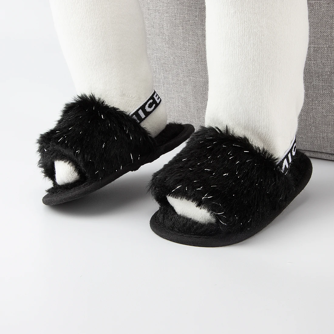 Обувь для маленьких девочек KIDSUN пушистые черные Нескользящие туфли на мягкой