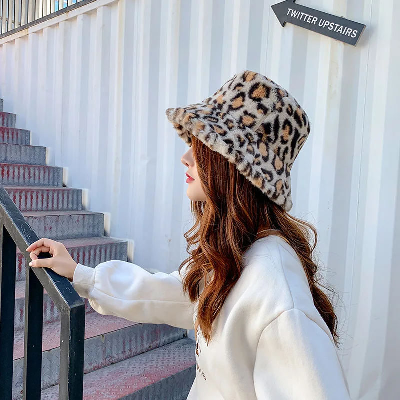 

Warm Bucket-Hats for Women Luxury Winter Leopard Print Panama Hat Fashion Bob Chapeau Thickened Soft Fisherman Cat