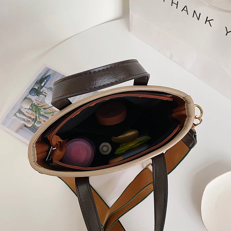 

Women Retro Brown Handbag Female Casual Tote Bags Shoulder Sac A Main Femme Large Capacity Tote Ladies Hand Bags Bolsa Feminina