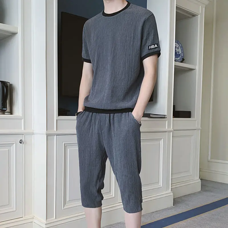 

Ice silk suit men's summer loose large casual sports suit men's short sleeve Capris two piece set