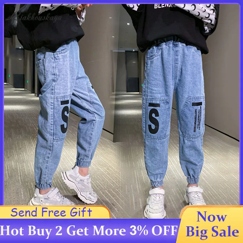 

Джинсы для девочек, Детские демисезонные Новые повседневные джинсы для малышей, модные джинсы с принтом алфавита для девочек, бриджи для де...