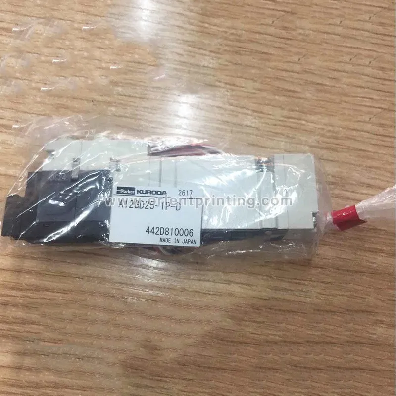 

A05GD25X-1P Оригинальный Новый соленоид клапан 3Zo-8102-670 для Komori машина