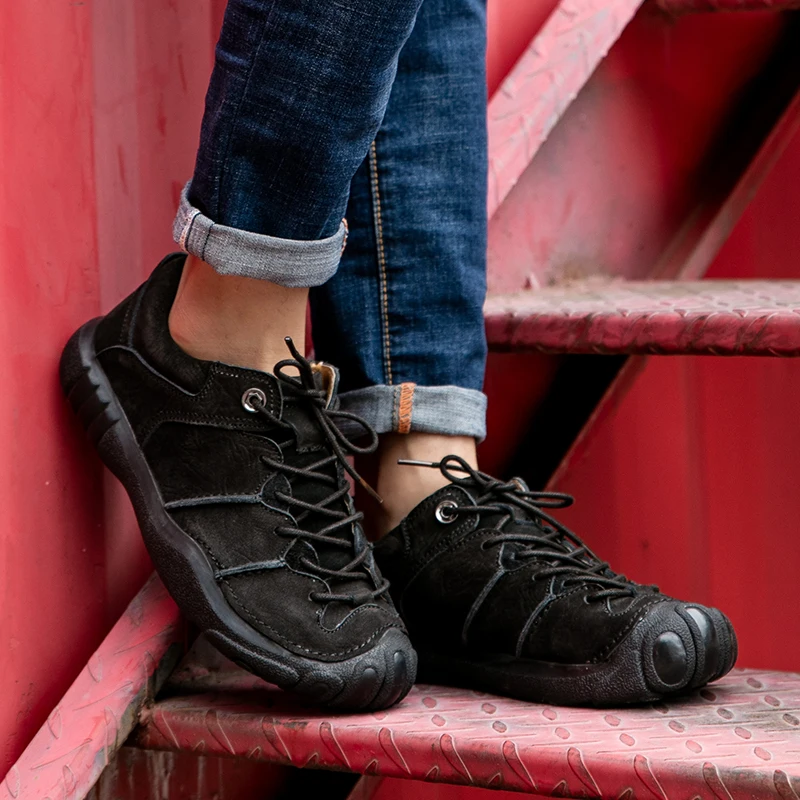 

Casual Sneaker Shoes For Men Fashion Man White Hot Sneakers Leisure Flat Mens Leather Shoe Loafers