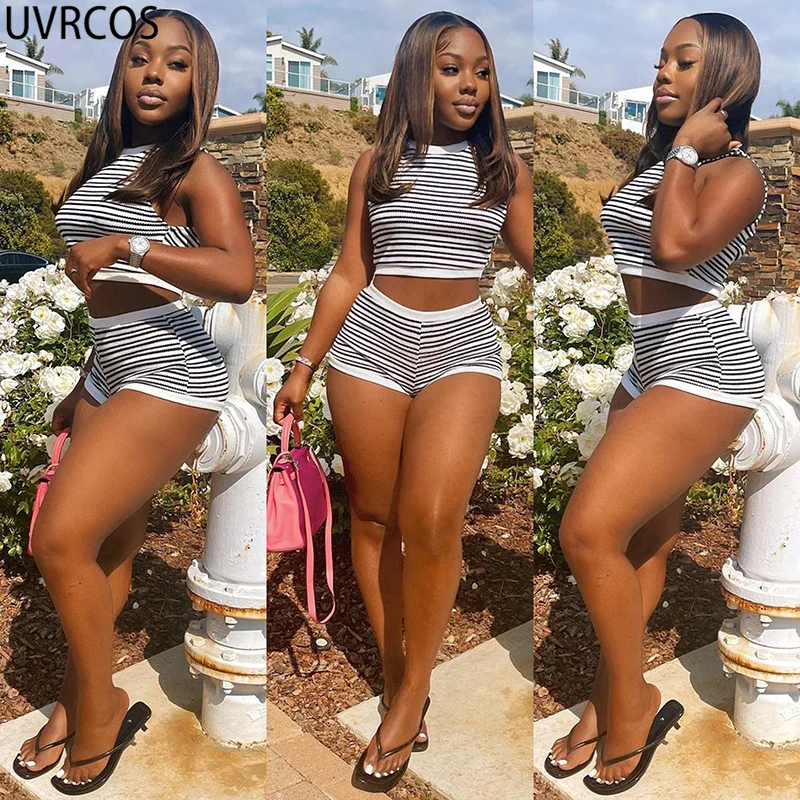 

Женский спортивный костюм UVRCOS, костюм из двух предметов для тренировок и фитнеса в контрастную полоску, повседневная короткая спортивная о...