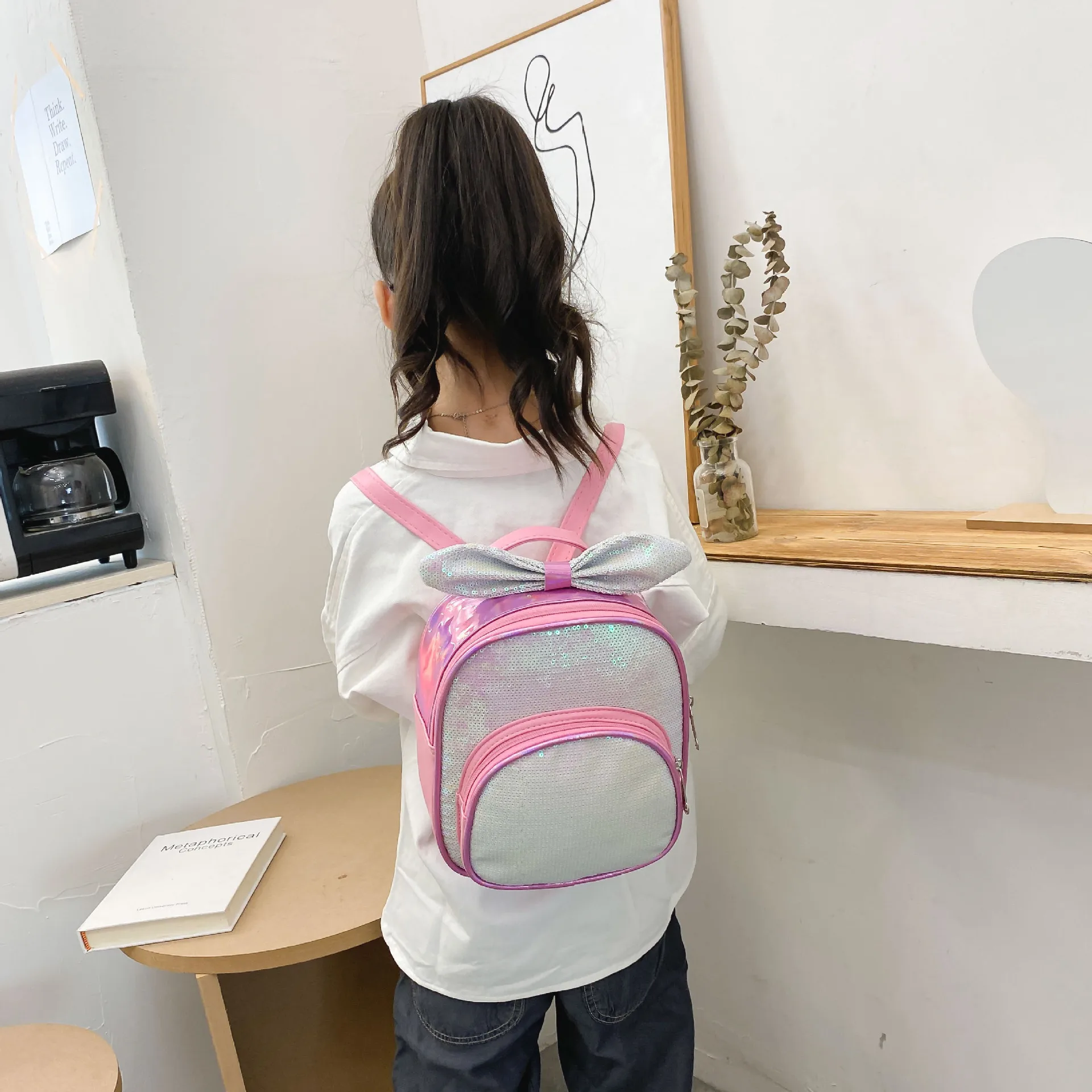 

LXFZQ Children Bag School Bags For Girls Kinderen Plecaki laser holographic Orthopedic Rugzak Mochilas Escolar School Backpacks