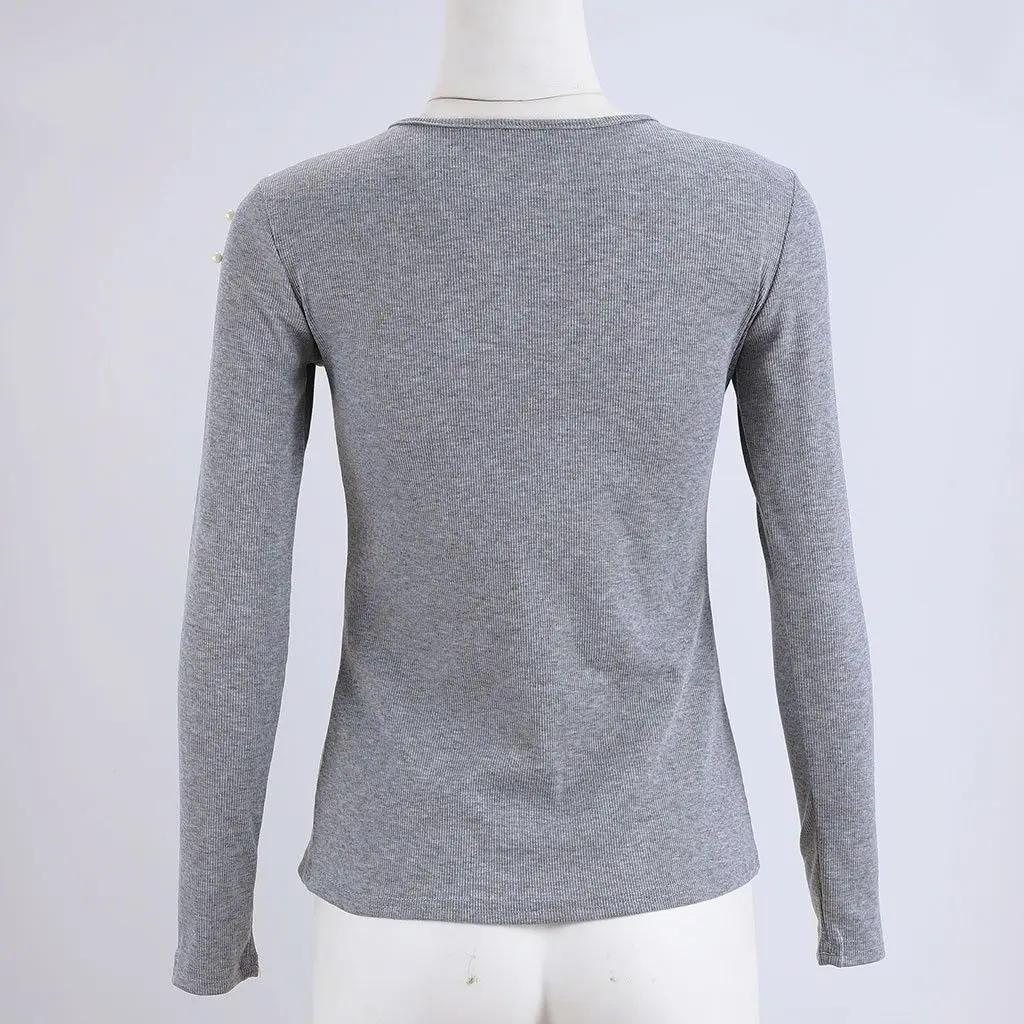 Женская трикотажная футболка с длинным рукавом серая и черная в стиле пэчворк