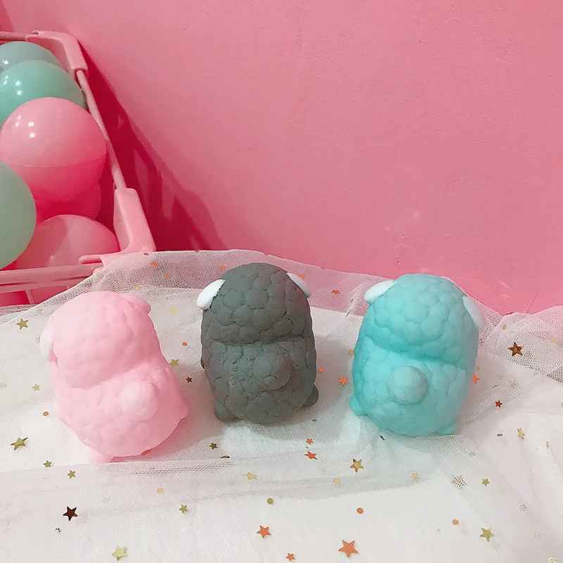 Japanese Korean Cute Pink Spoof Toys Little Sheep Squeeze Sounding dabbling Baby Swimming Squishy Bath Toys