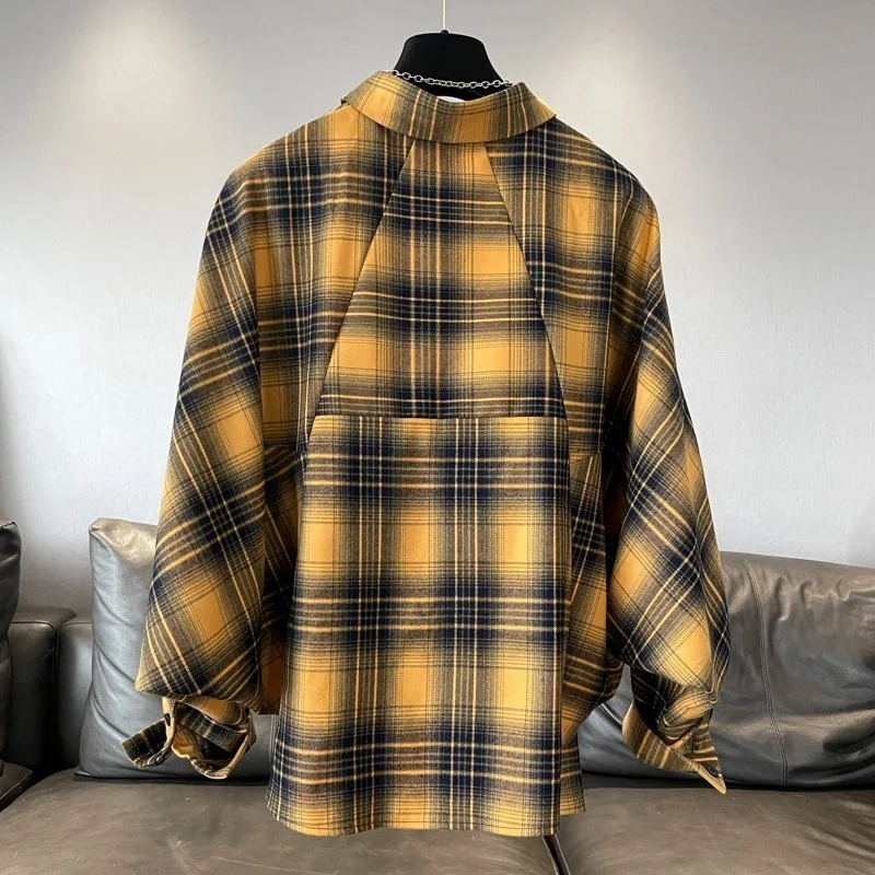 

Женская рубашка в клетку с рукавами «летучая мышь»