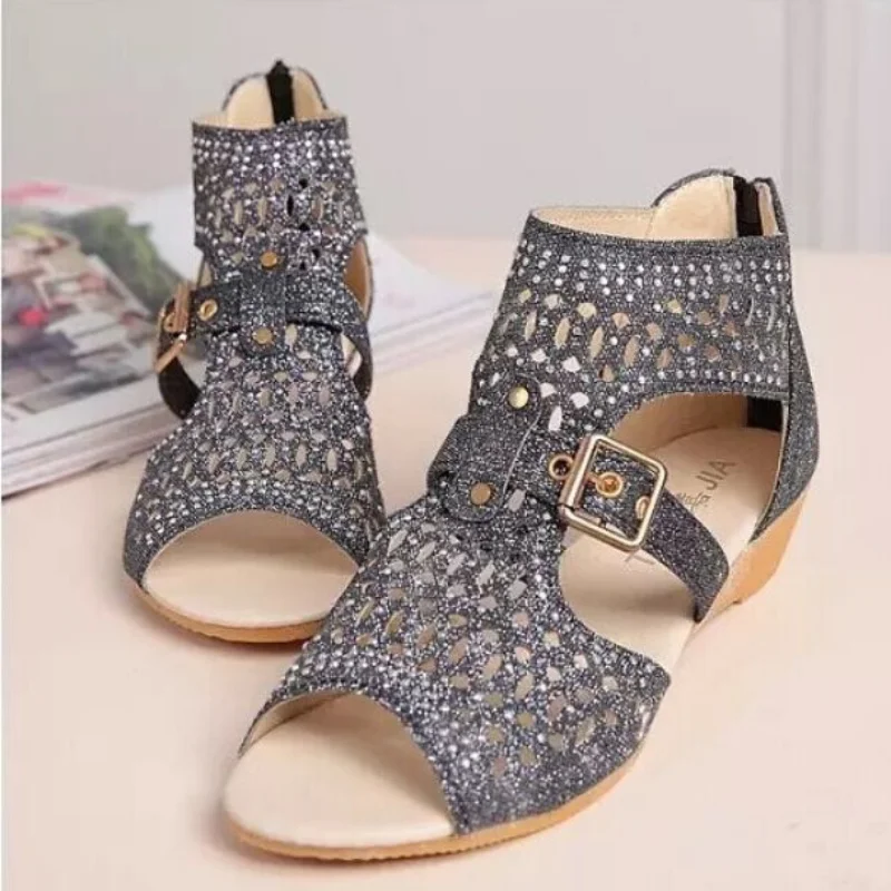 

New Summer Women Sandals Woman Flats Fashion Roman Style Hasp Rhinestone Zipper Women's Shoes Zapatos De Mujer Large Size 35--41
