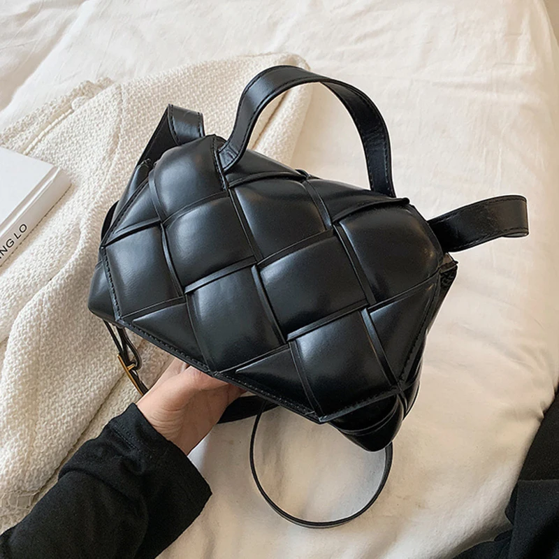 

Новая модная вязаная сумка на плечо для женщин, роскошный трендовый Повседневный однотонный Дамский саквояж кросс-боди, маленькая квадратн...