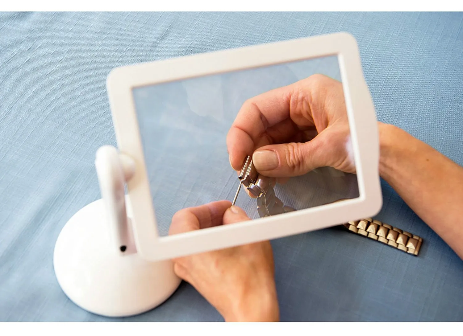 Увеличительное стекло с подсветкой для пожилых людей Лупа со светодиодной