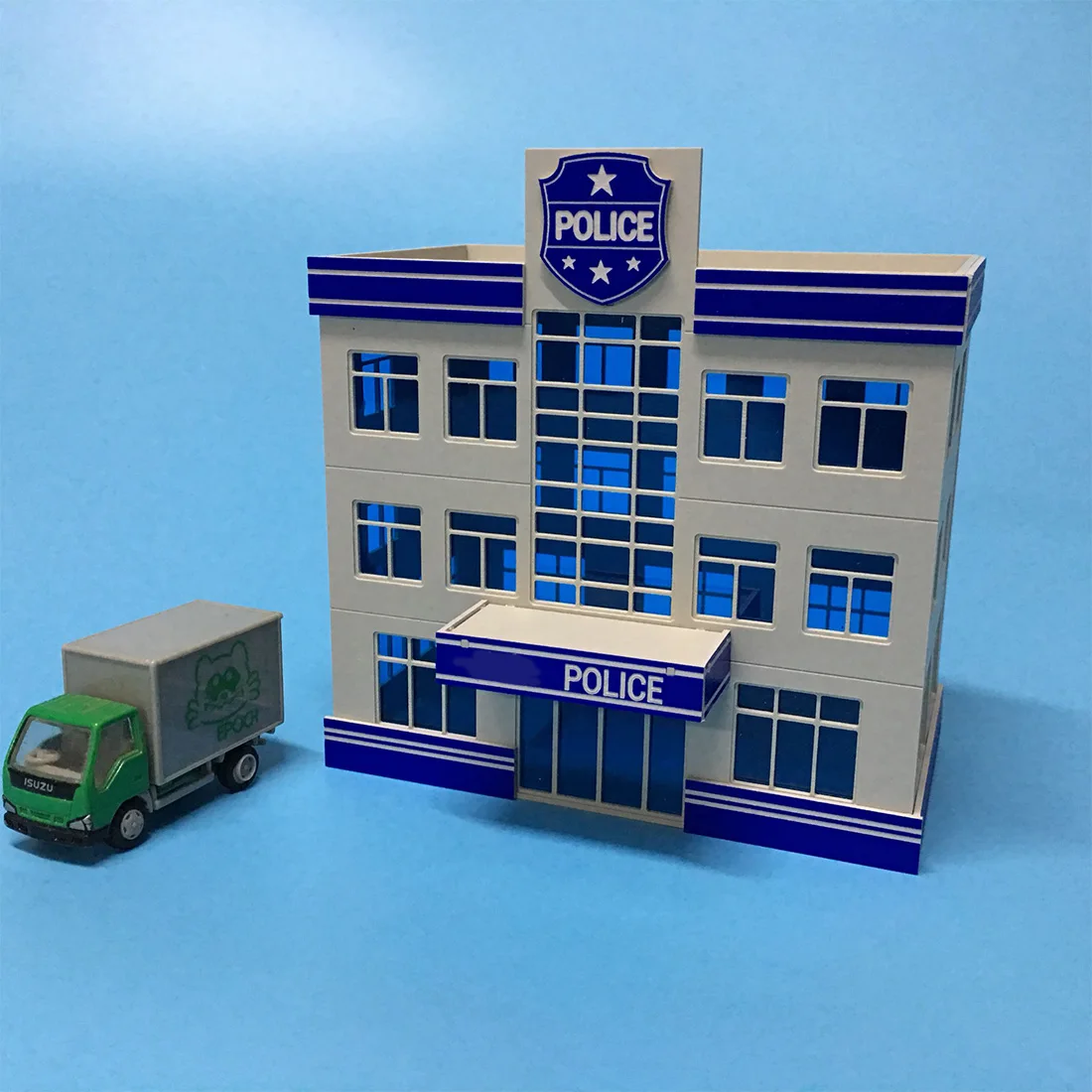 

1:87 HO Scale Sand Table Decoration DIY Assembly Model Structure Police Statoin