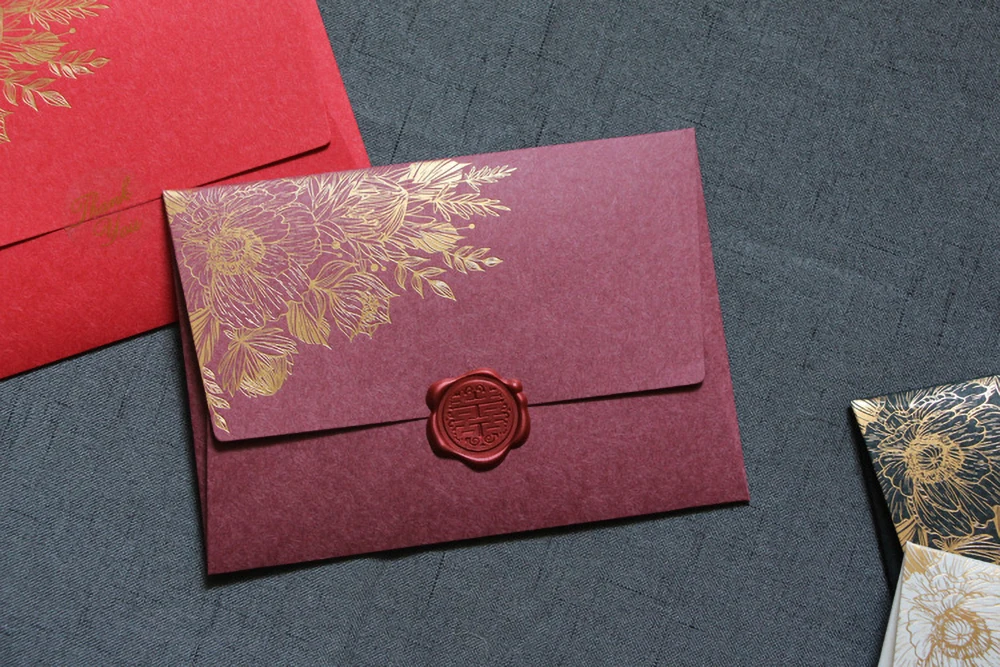 

30pcs/lot New High Grade Pearl Paper Envelopes Wedding 125mmX175mm European Bronzing Pattern Envelope Bag
