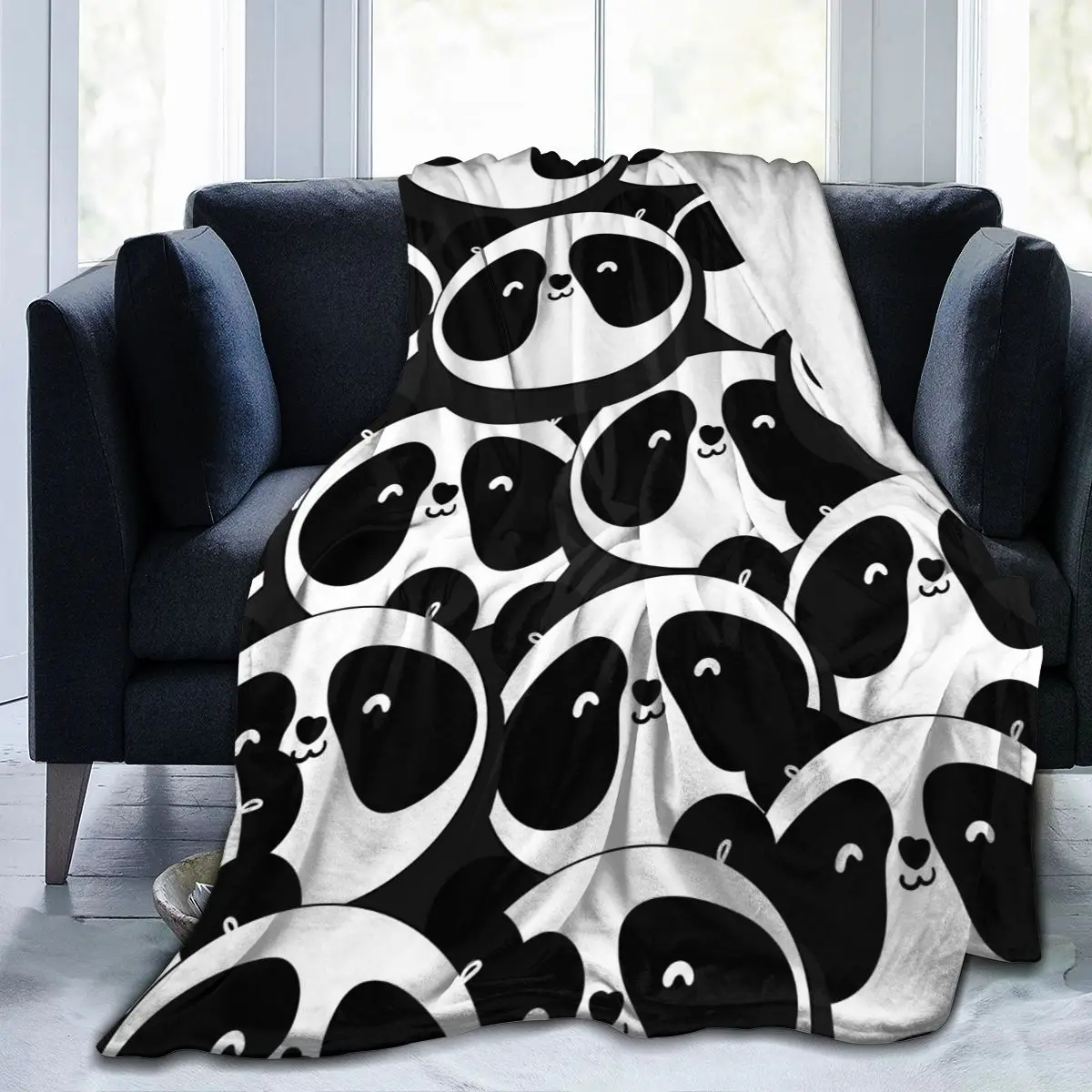 

Flannel Blanket Black And White Panda Heads Light Thin Mechanical Wash Warm Soft Blankets Throw on Sofa Bed Travel Patchwork
