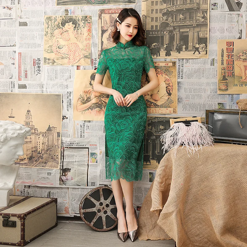 

Red Cheongsam Dress Noble Water Embroidery Lace Five-Cent Sleeve Wedding Dress Size Chinese Women Long Qipao Dresses
