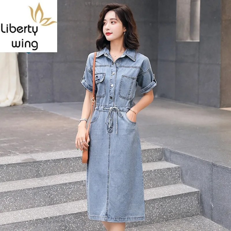 Женское джинсовое платье с коротким рукавом летнее модное до колена карманами на