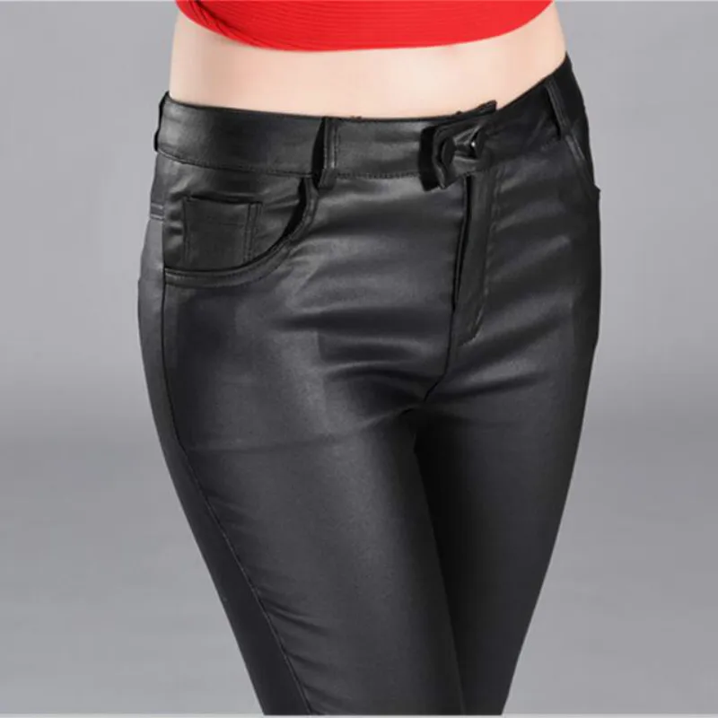 Осенне-зимние женские кожаные брюки высокие блестящие облегающие Женские
