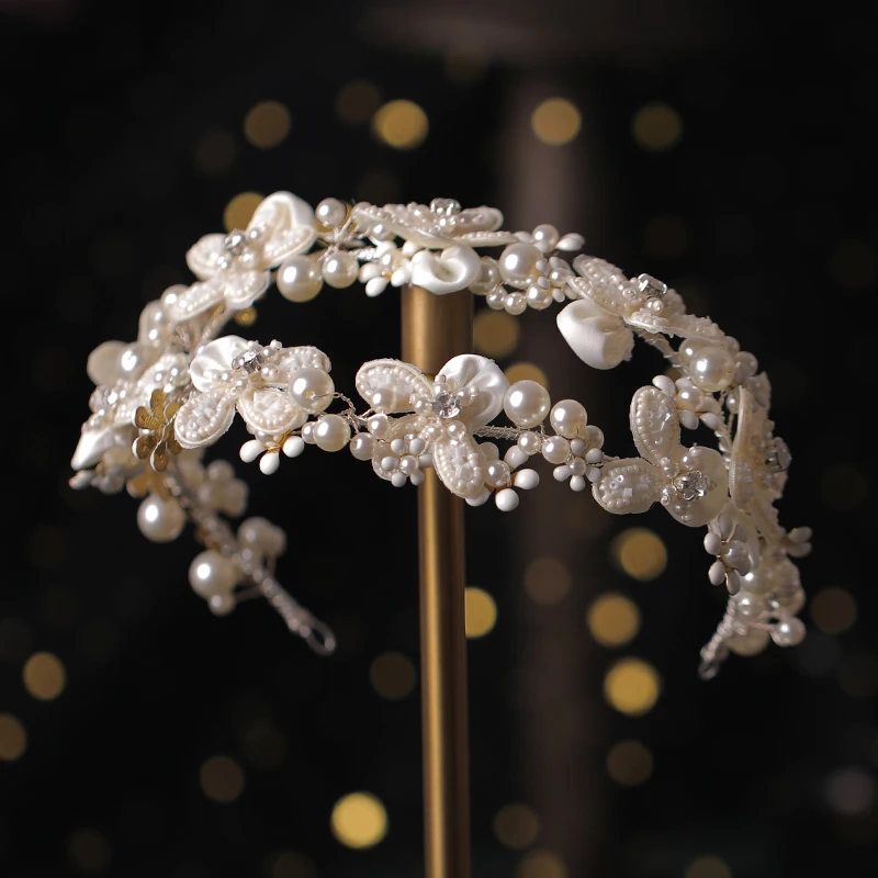 

Повязка для волос с жемчужинами и цветами, тиара, свадебные аксессуары, свадебные головные уборы ручной работы, головные уборы для женщин, с...