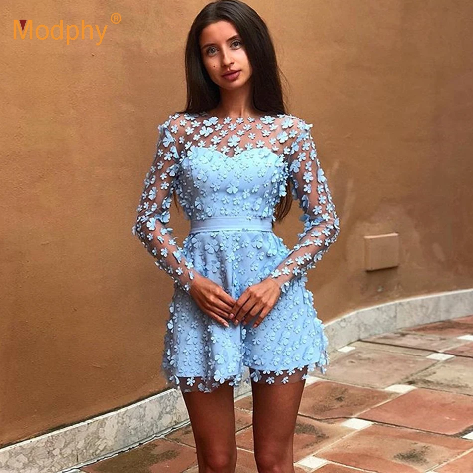 Женское кружевное мини платье голубое бежевое розовое с длинным рукавом