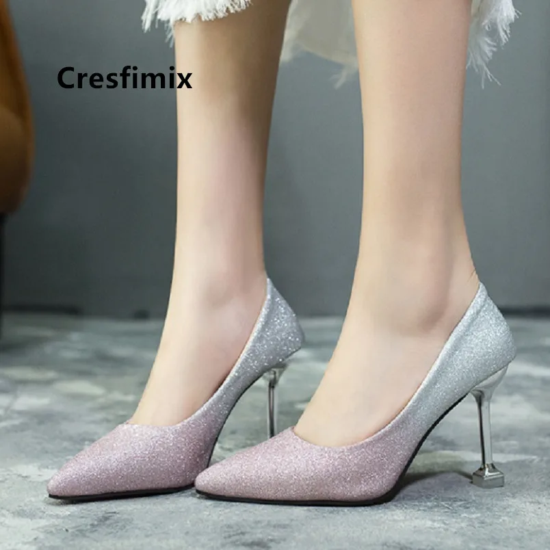 Туфли женские блестящие на высоком каблуке заостренный носок пикантные