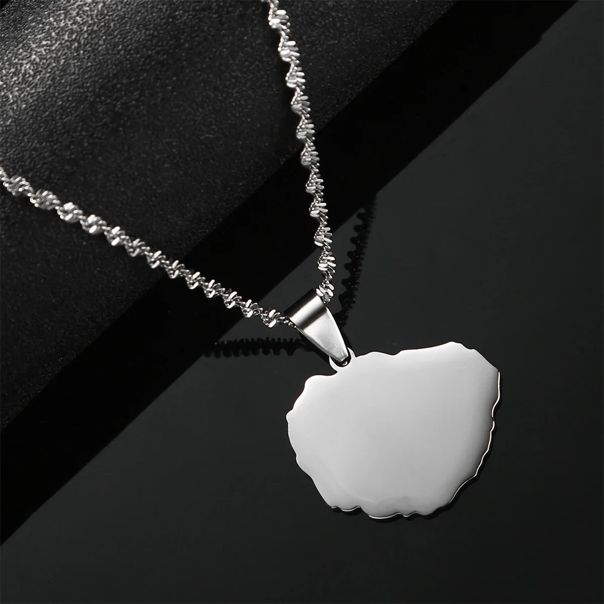 

Stainless Steel Gold Silver Plated Spain La Gomera Map Pendant Necklaces For Women Jewelry