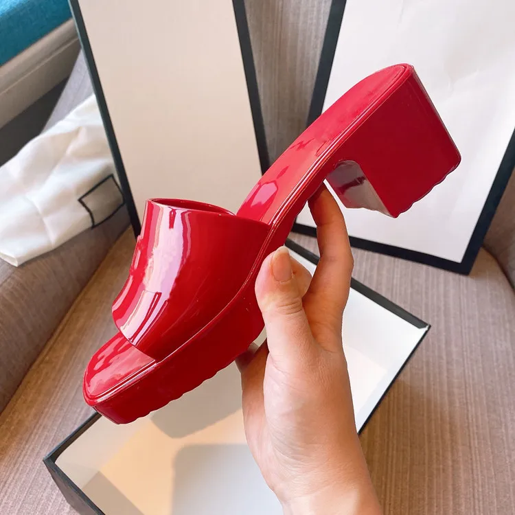 

New Women Sliders Platform Jelly Shoes Open Toe Square Chunky Heels Fashion Big Size PVC Beach Shoes Women Slippers