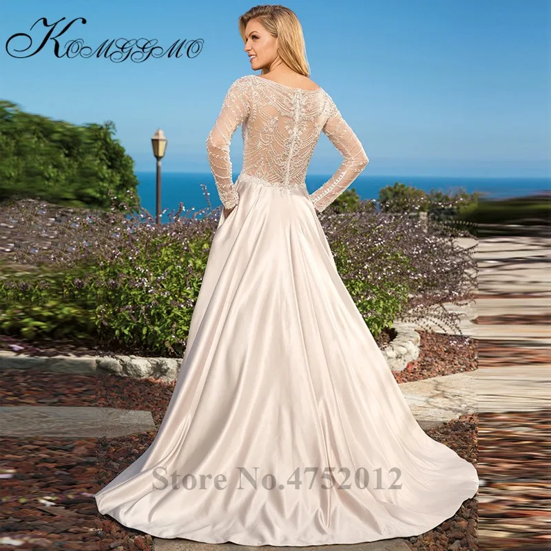 Элегантное платье с v-образным вырезом из бисера и складки ТРАПЕЦИЕВИДНОЕ