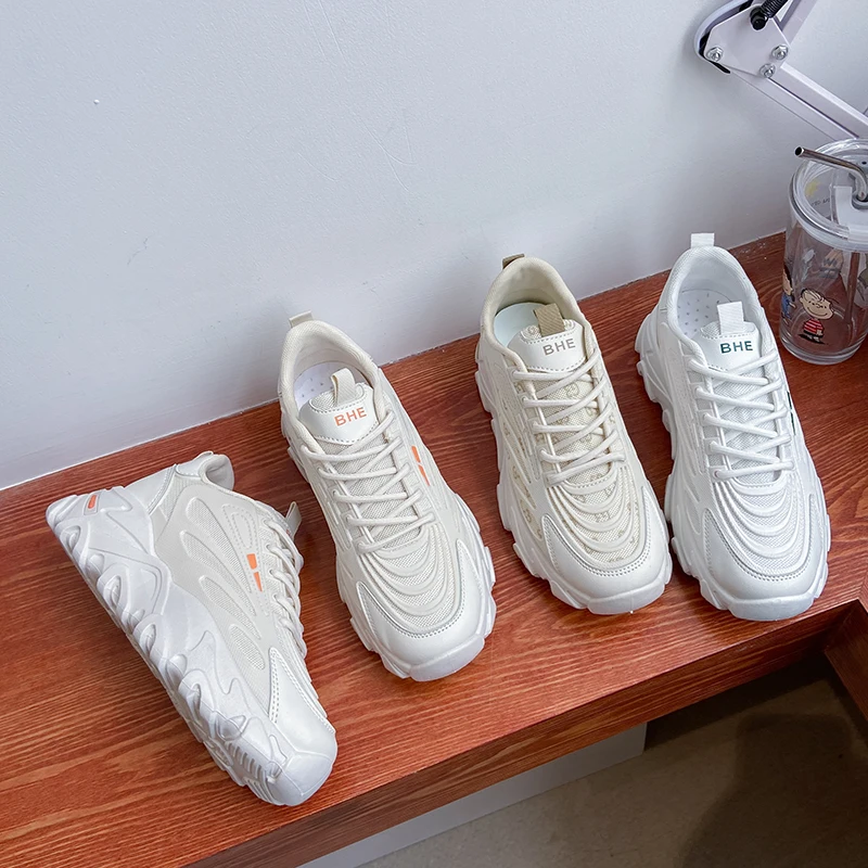 

Ins Korean version dissolving sole small white shoes women 2021 autumn new breathable student thick soled shoes women