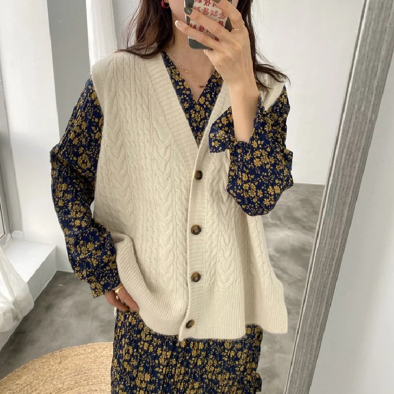 

New Loose Sleeveless Sweater Spring Autumn Women Vest Sweaters Knitting Vest Knitted Wool Oversize Sweater Women