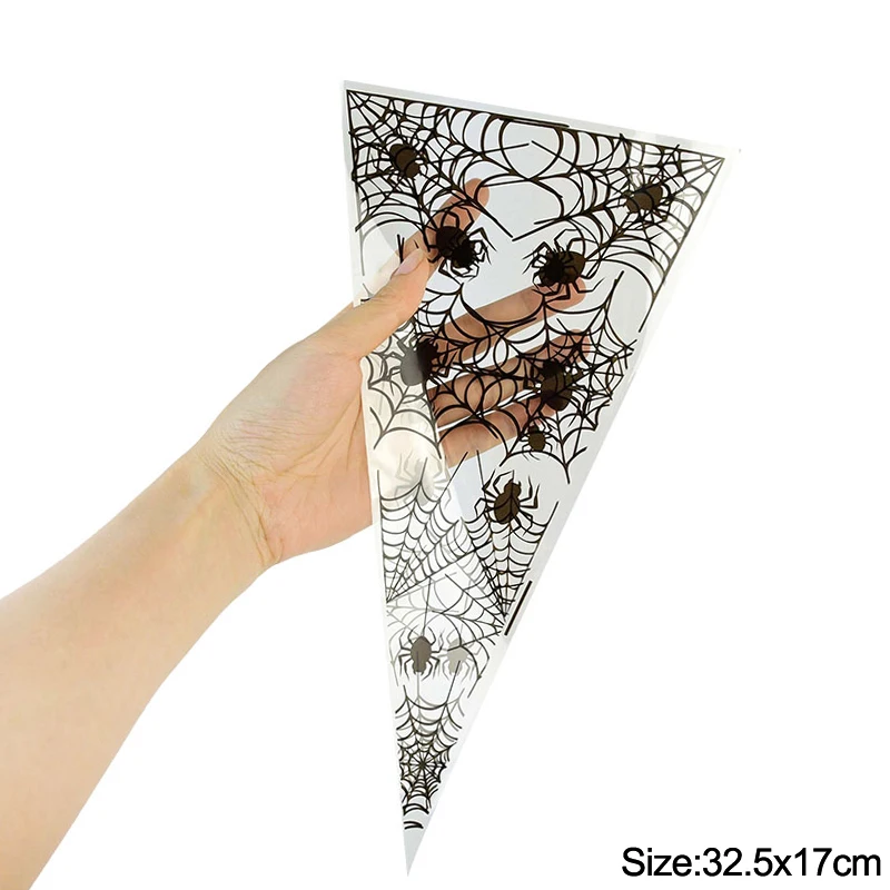

100Pcs Halloween Cone Bag Pumpkin Bat Spider Triangle-shape Candy Bags Halloween Gift Favors Package Treat Or Trick Candy Pocket