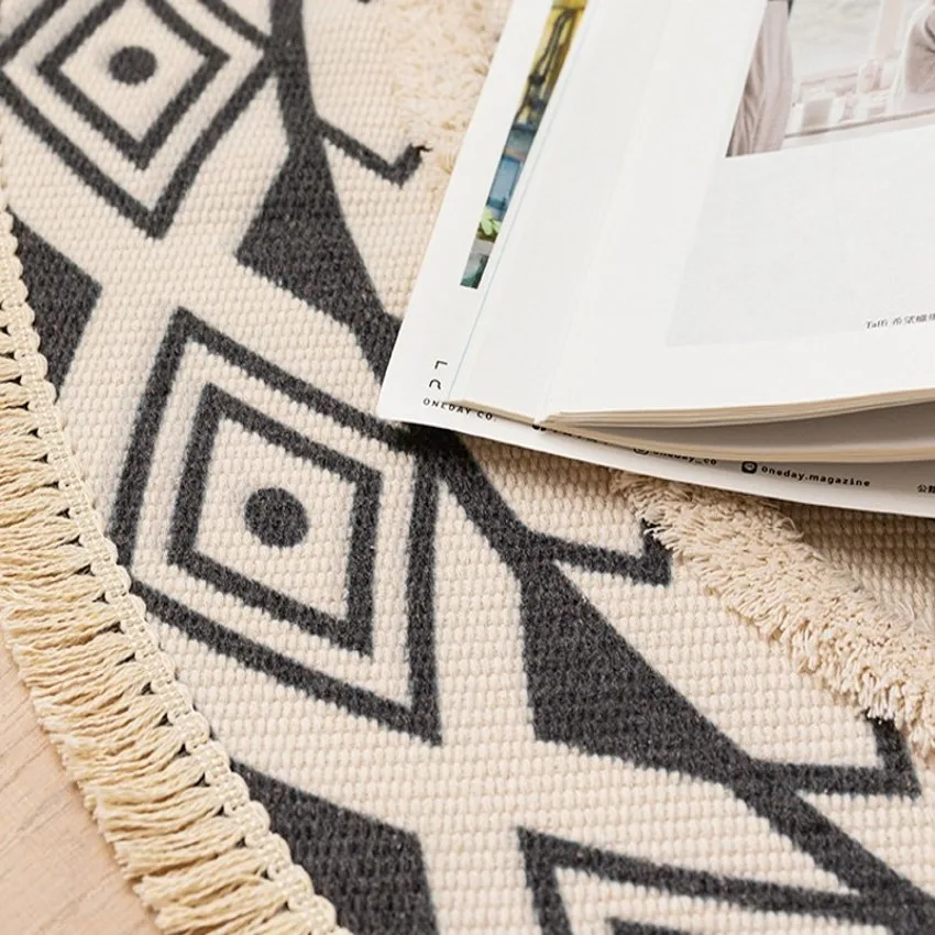 구매 보헤미안 라운드 모양의 다기능 기하학적 그라운드 매트, INS 인기 복고풍 장식 침대 옆 깔개, 면 식탁 매트