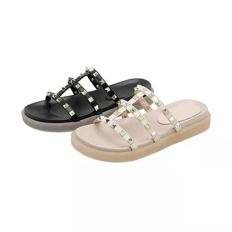 

New 2021 Summer Rubber Shoes Net Red Rivets Platform Slippers Women's Outside Wear Simple Casual Off White Flat Beach Sandals