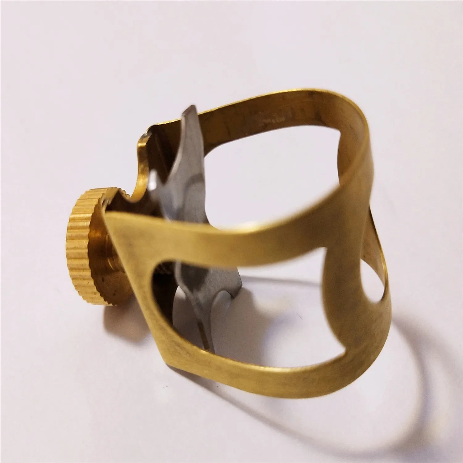 1 шт. саксофон: идеальная Красивая альт Лигатура для саксофона бакелитовая флейта