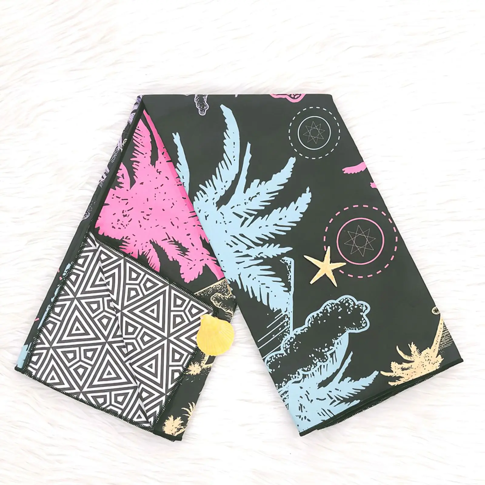 

Quick Drying Absorbent Beach Towel Beautiful Pattern Beach Mat Skin Friendly Pool Towel Breathable Bath Towel Sand-Proof Blanket