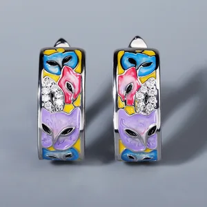 Изысканные и уникальные женские белые эмалированные серьги ручной работы в виде кошек, Красочные Креативные серьги, ювелирные изделия, женские серьги из серебра 925 пробы