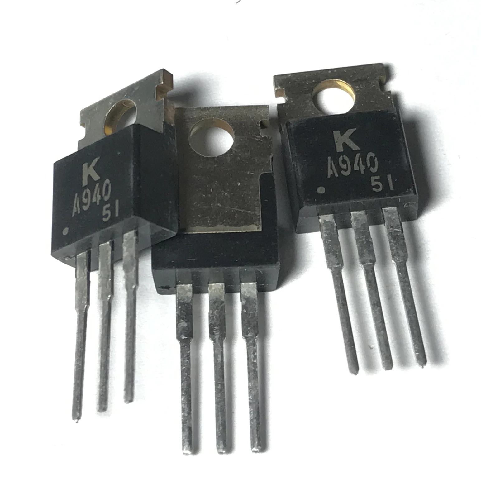 2SA940 A940-220 10 шт./лот