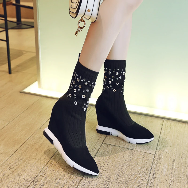 

Women New Winter Warm Wedges Heels Ankle Boots Zipper Slip on High Heels Genuine Leather Short Boots Pointed Toe Shoes Woman