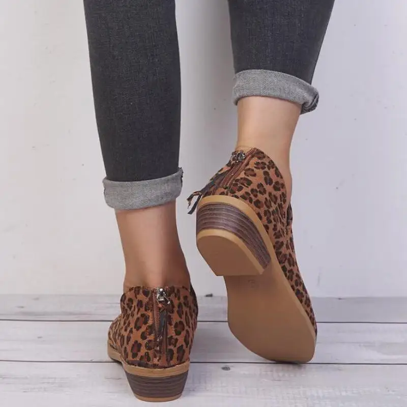 Женские ботильоны туфли лодочки гладиаторы на низком массивном каблуке