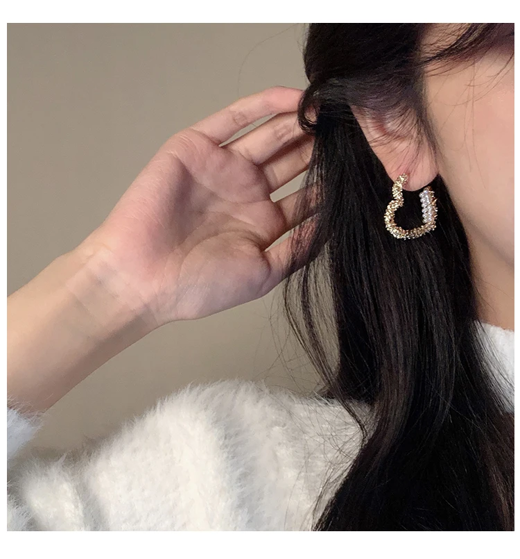 

2021 New Trend Love Heart pearl Korean Alloy Drop Earrings temperament Elegant Senior Geometric Fine Women Earrings Jewelry