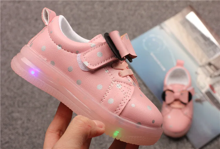 Zapatillas de deporte ligeras para ni&ntilde;os y ni&ntilde;as, zapatos informales con nudo de mariposa y puntos ondulados, zapatos brillantes para beb&eacute;s, novedad de primavera 2022-4