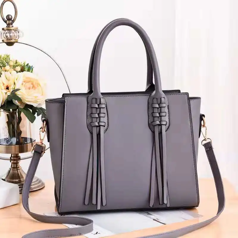 Новые стильные и классические сумки для женщин на зиму 2019 | Багаж