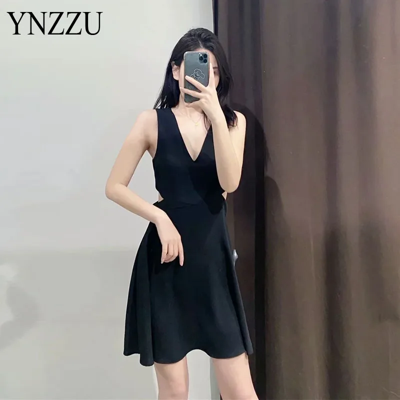 

Women A-line Sexy Hollow out Dress 2021 Summer V-Neck Pleated Mini Dresses Black Sleeveless Vestidos Club Party Chic INKEO 1D036