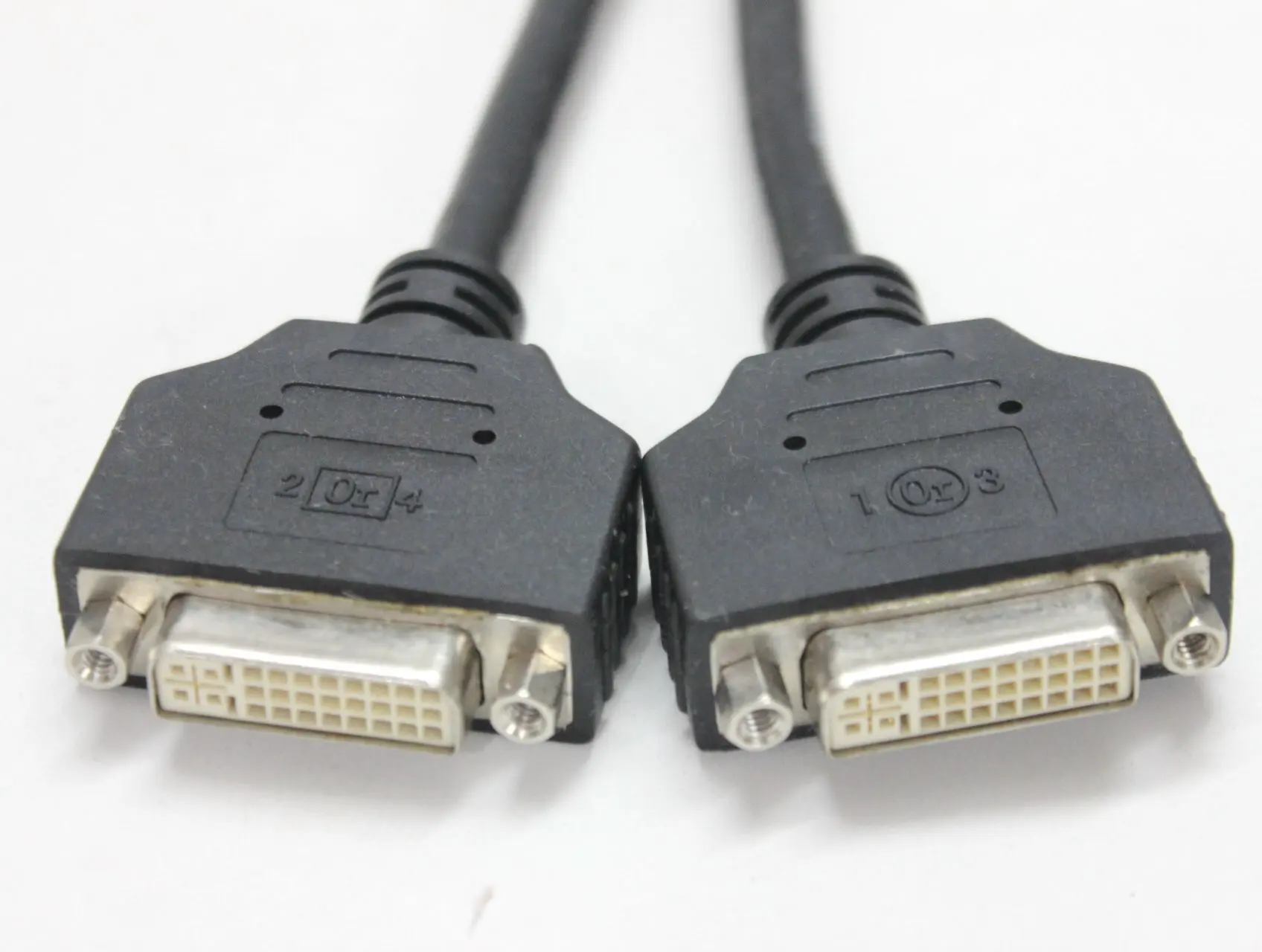 Б/у оригинальный разветвитель кабель ATI 6111020400G VHDCI DVI FireMV 2400 2450|for cable|dvi splitter cablevhdci