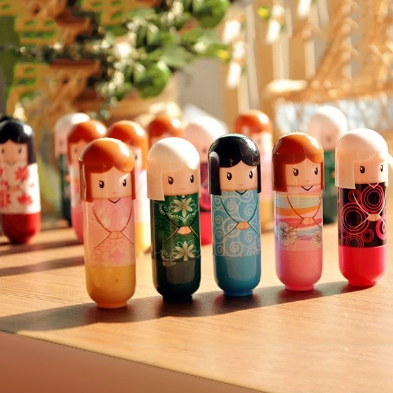 

1PCS Random Color Cartoon Lip balm anti-cracking Multifunctional Fruit Moisturizing Hydrating Long Lasting Makeup Lip balm TSLM1